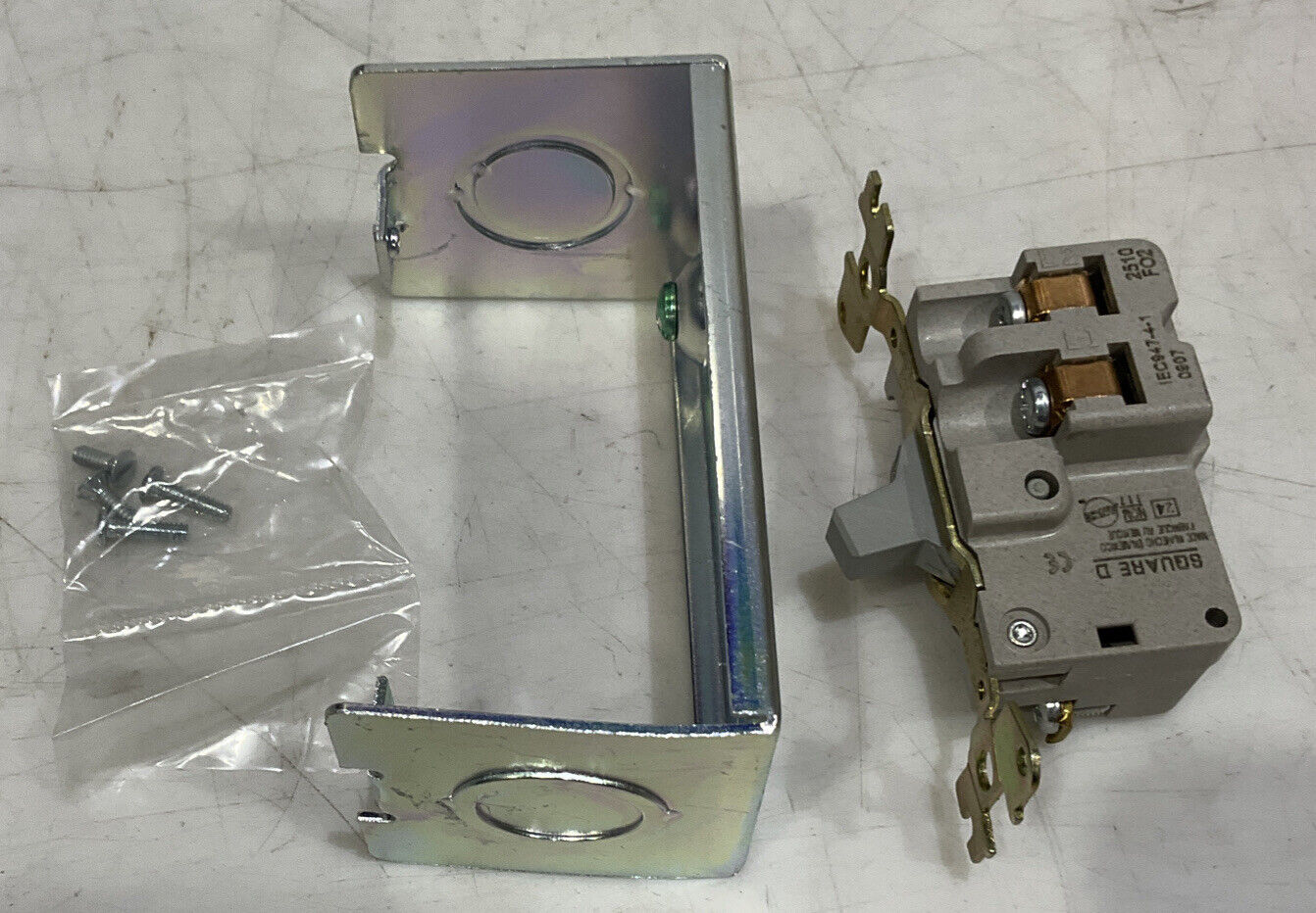 SQUARE D 2510FG2 FHP MANUAL STARTER 373