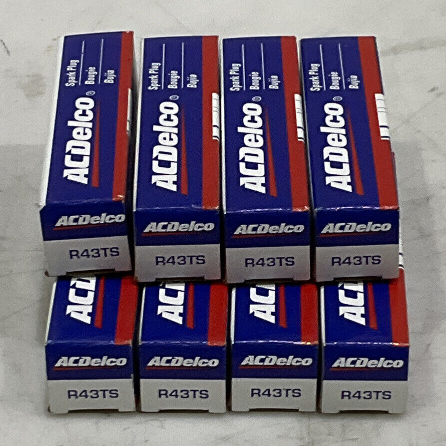 ACDELCO R43TS SPARK PLUG LOT OF 8 373