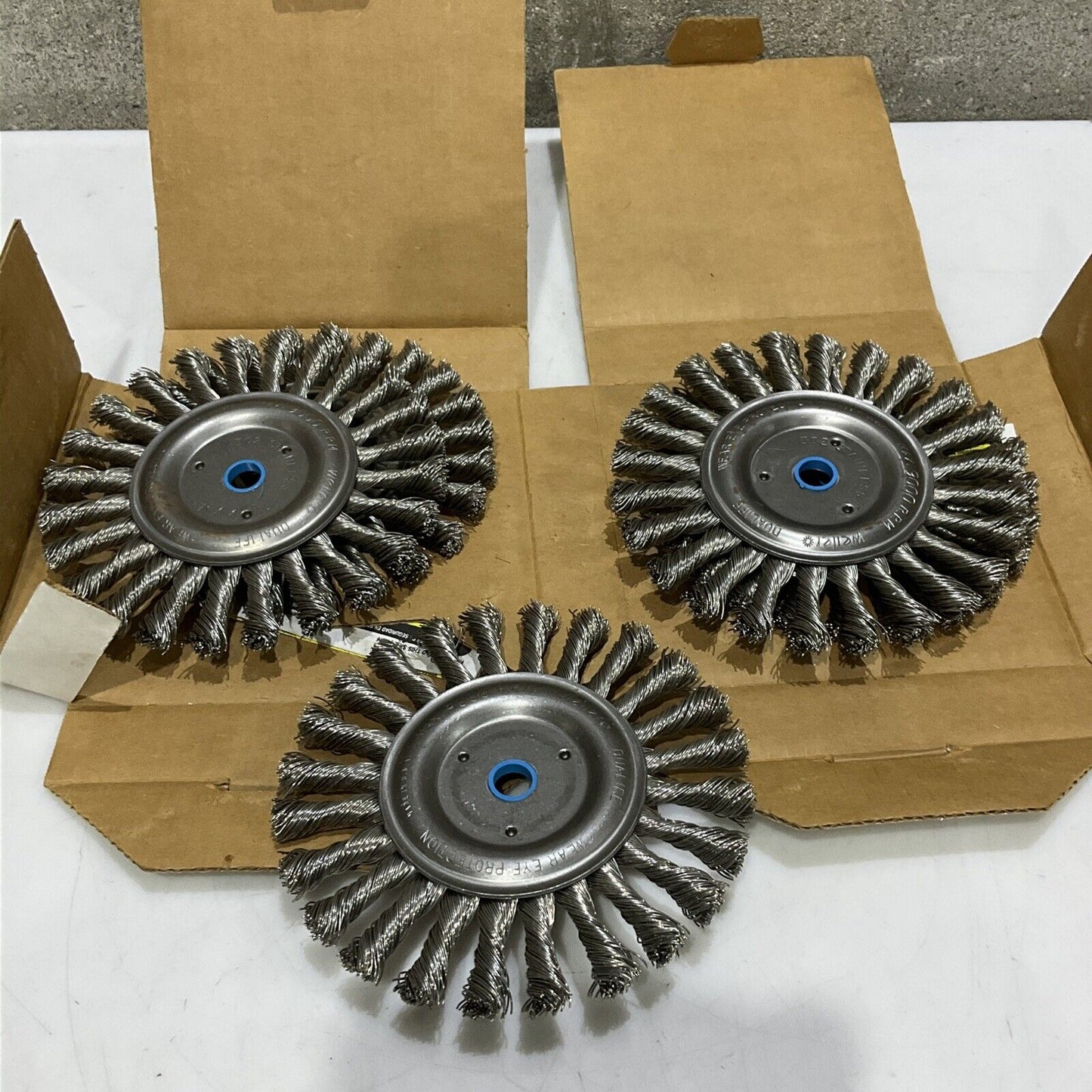 WEILER 08695 CABLE TWIST WIRE WHEEL 6” .023SS WIRE 5/8” A.H (CT-6) LOT OF 5 373