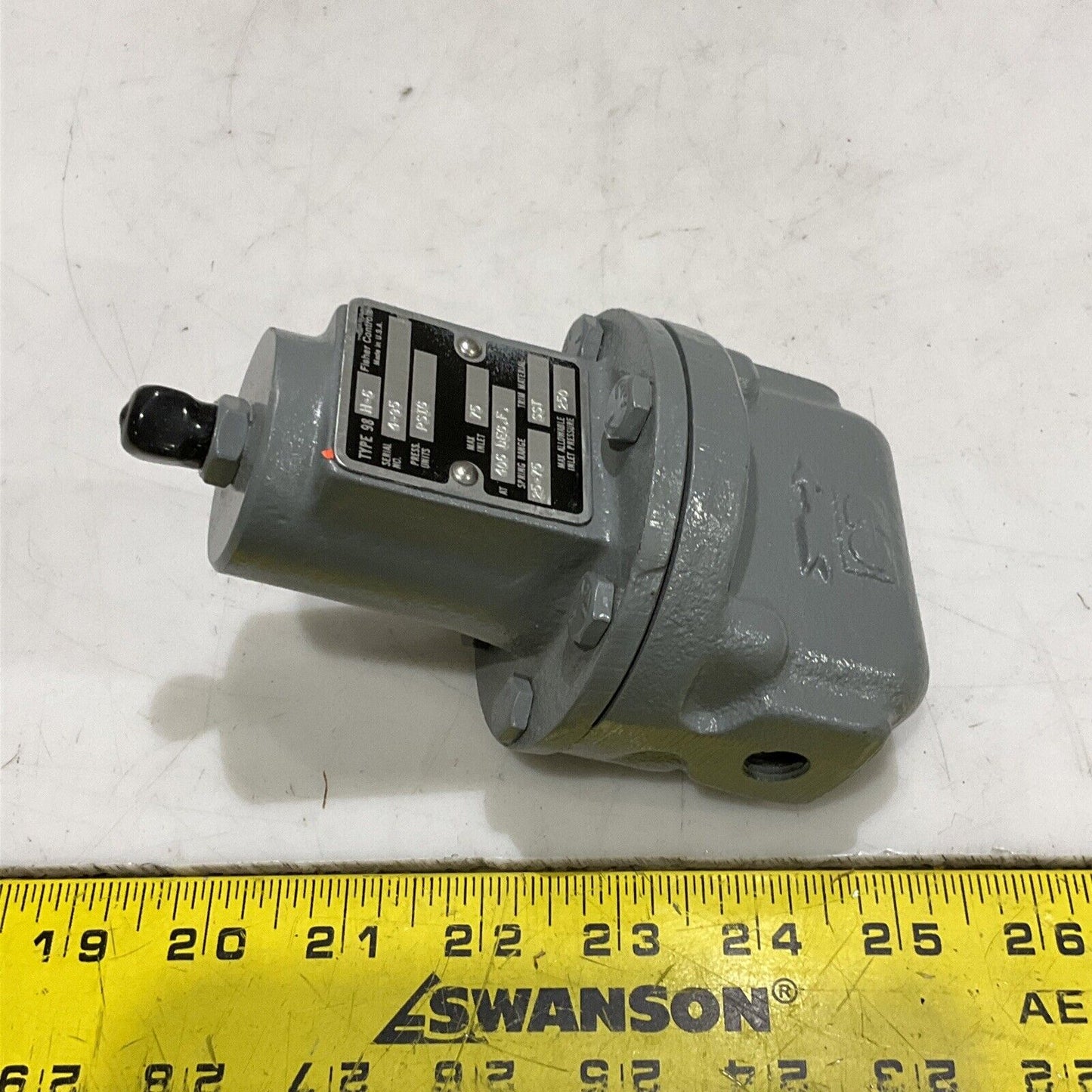 FISHER 98H-6 FUEL OIL PRESSURE REGULATOR TYPE 98 H-6 250 PSI 373
