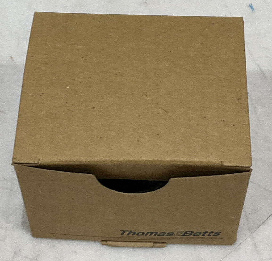 THOMAS AND BETTS 54104 ONE HOLE COPPER LUG SHORT BARREL LOT OF 25 373