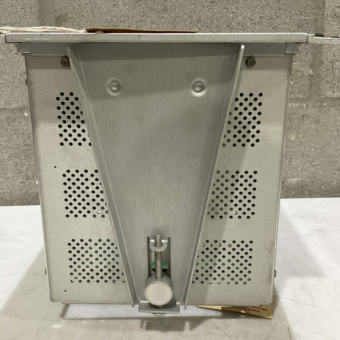 BENTLY NEVADA CORP. 90060-02 RACK CHASSIS 373