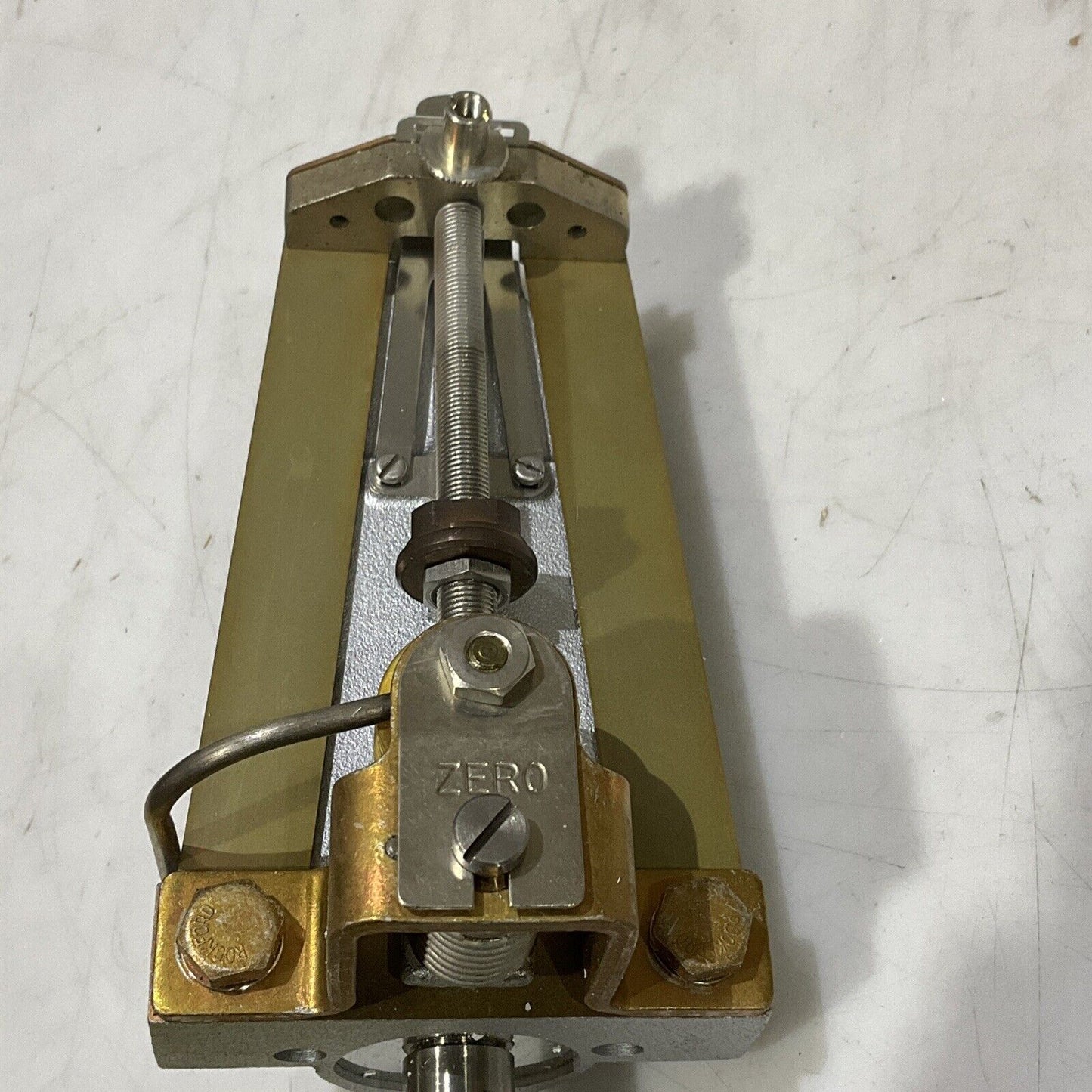 FOXBORO N0999SH BALANCE UNIT 13 A 1500 PSI 373