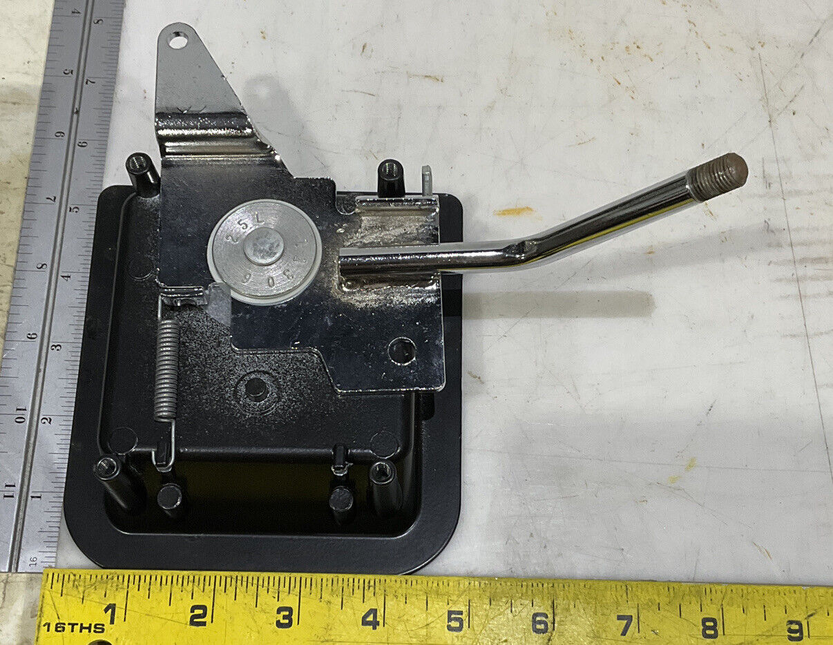 DELTA 649611002 PADDLE HANDLE ASSEMBLY 881