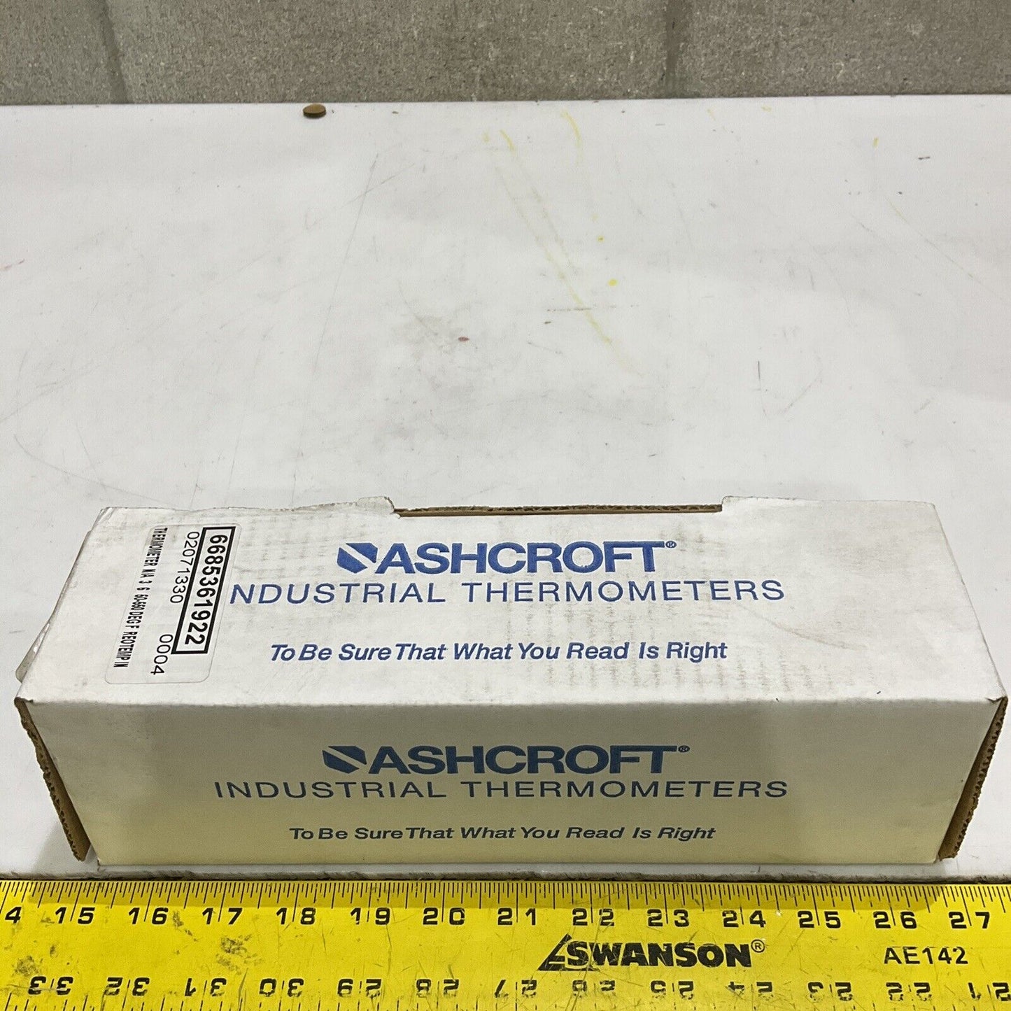 ASHCROFT 10055916-57 BIMETAL THERMOMETER 3” 1/2” NPT 50/550F 373