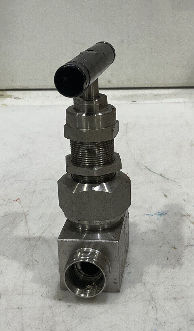 SWAGELOK SS-12NBS12 UNION BONNET NEEDLE VALVE 373