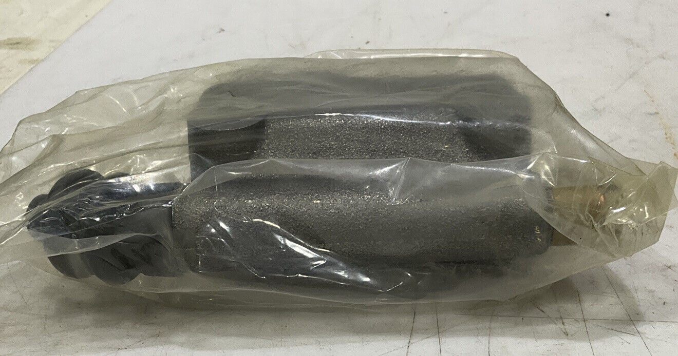 NAPA 1315058 MASTER CYLINDER 881