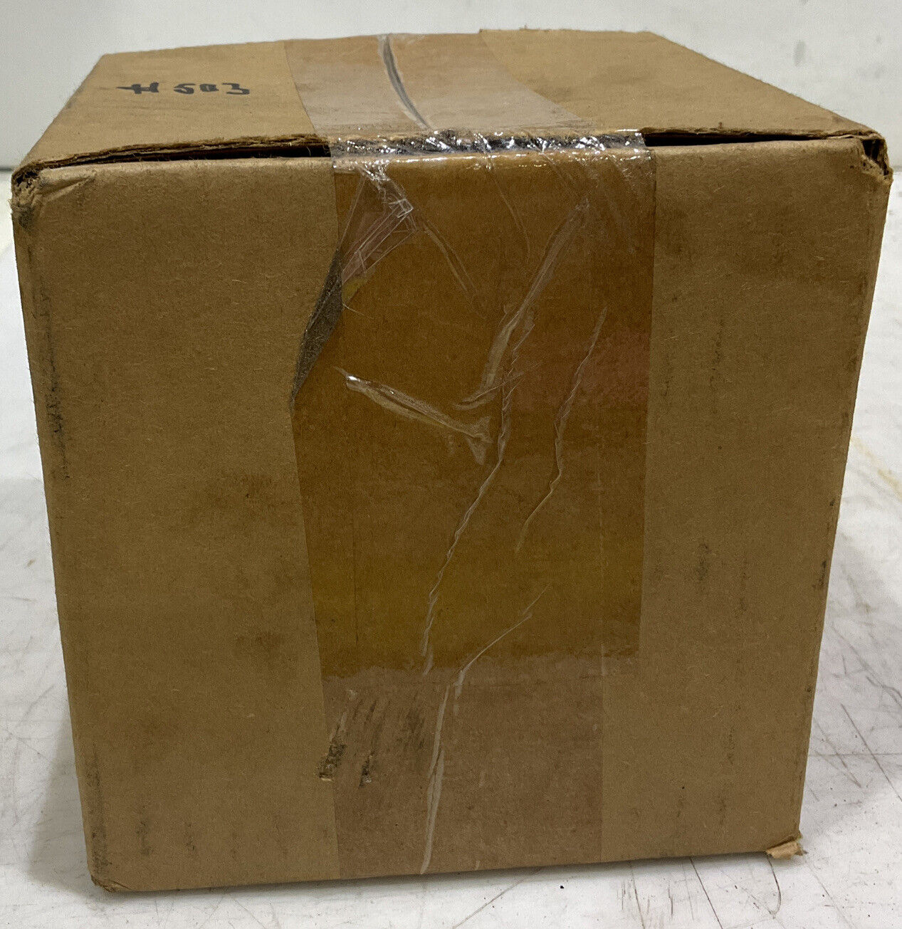 VICTORY BOLT 3410 NUT 18-8 LOT OF 100 881