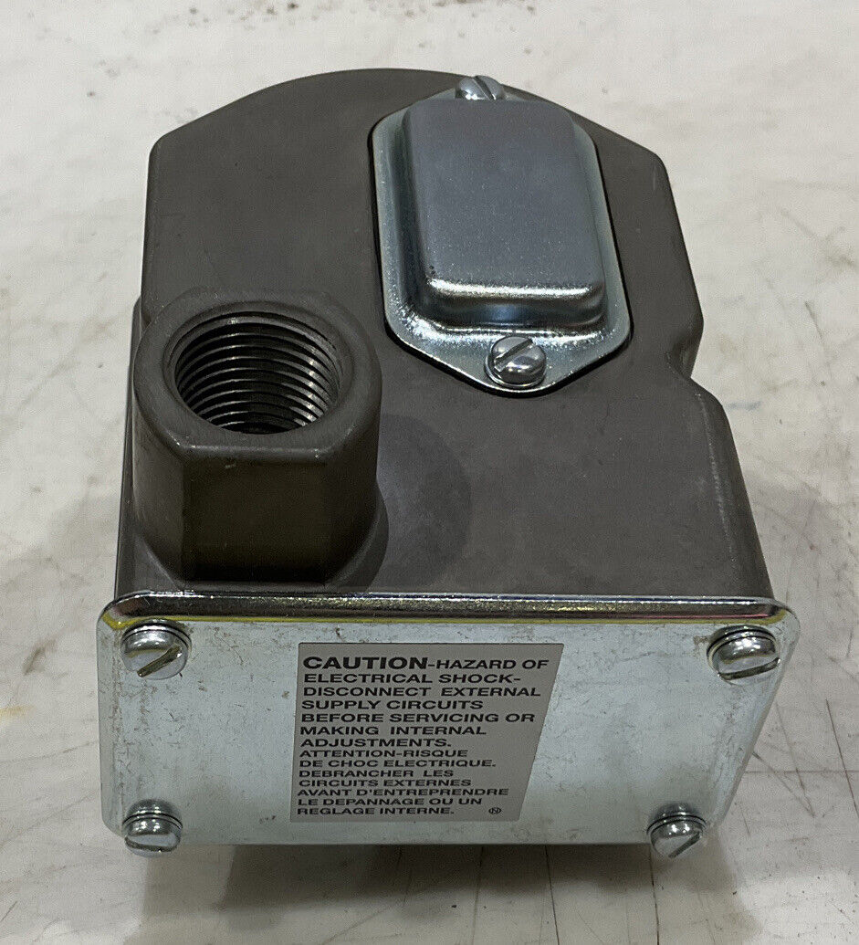 BARKSDALE 50010688-001 PRESSURE SWITCH 969
