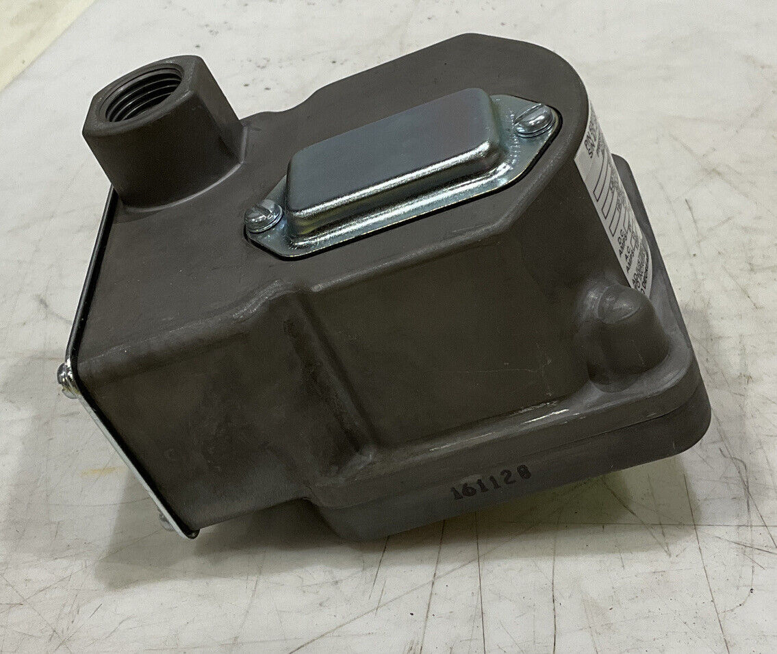 BARKSDALE 50010688-001 PRESSURE SWITCH 969
