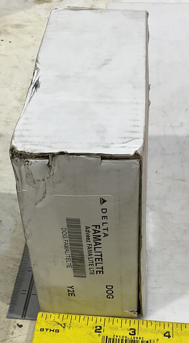 FAMALITE ADVEEZ ADM-F-370-0W TRACKING SYSTEM 881