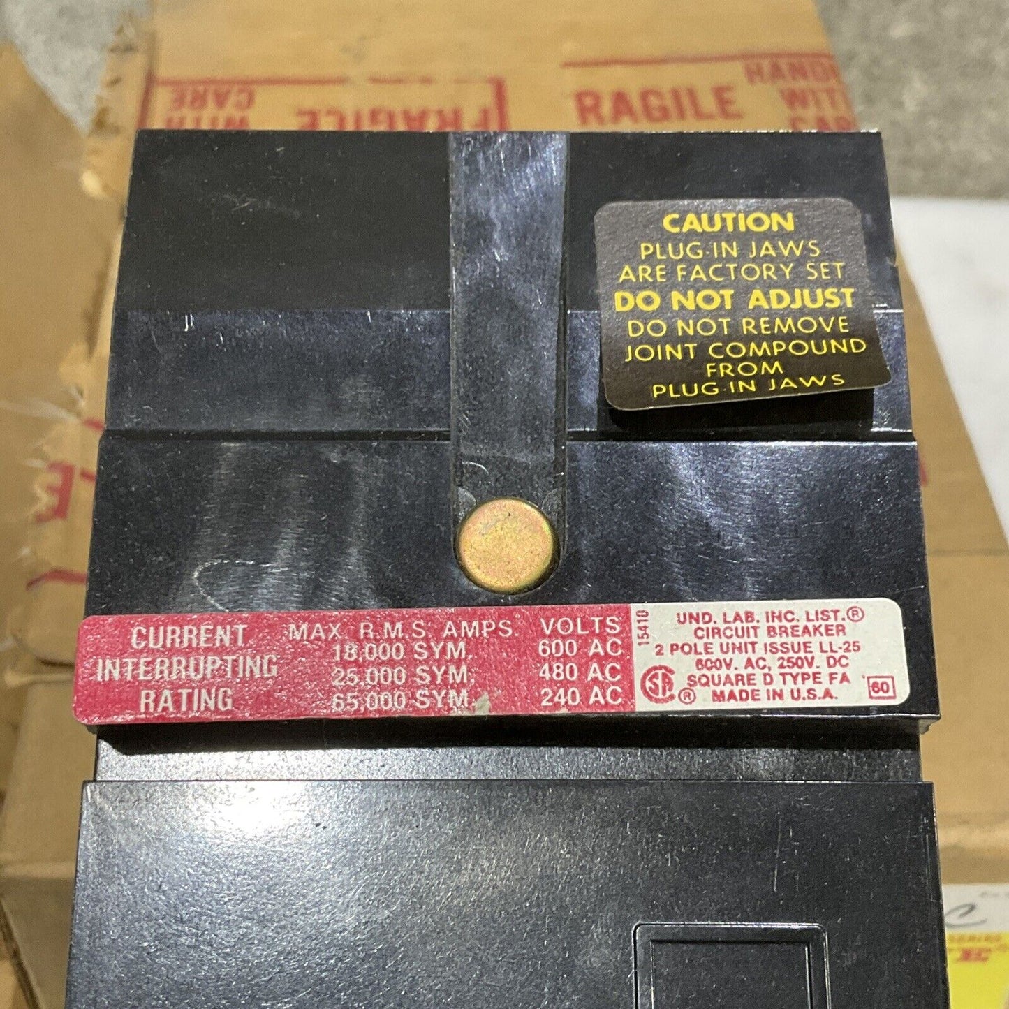 SQUARE D FH-26030BC CIRCUIT BREAKER I-75,000 I-LINE 600AC 250DC 2P 30AMP 373