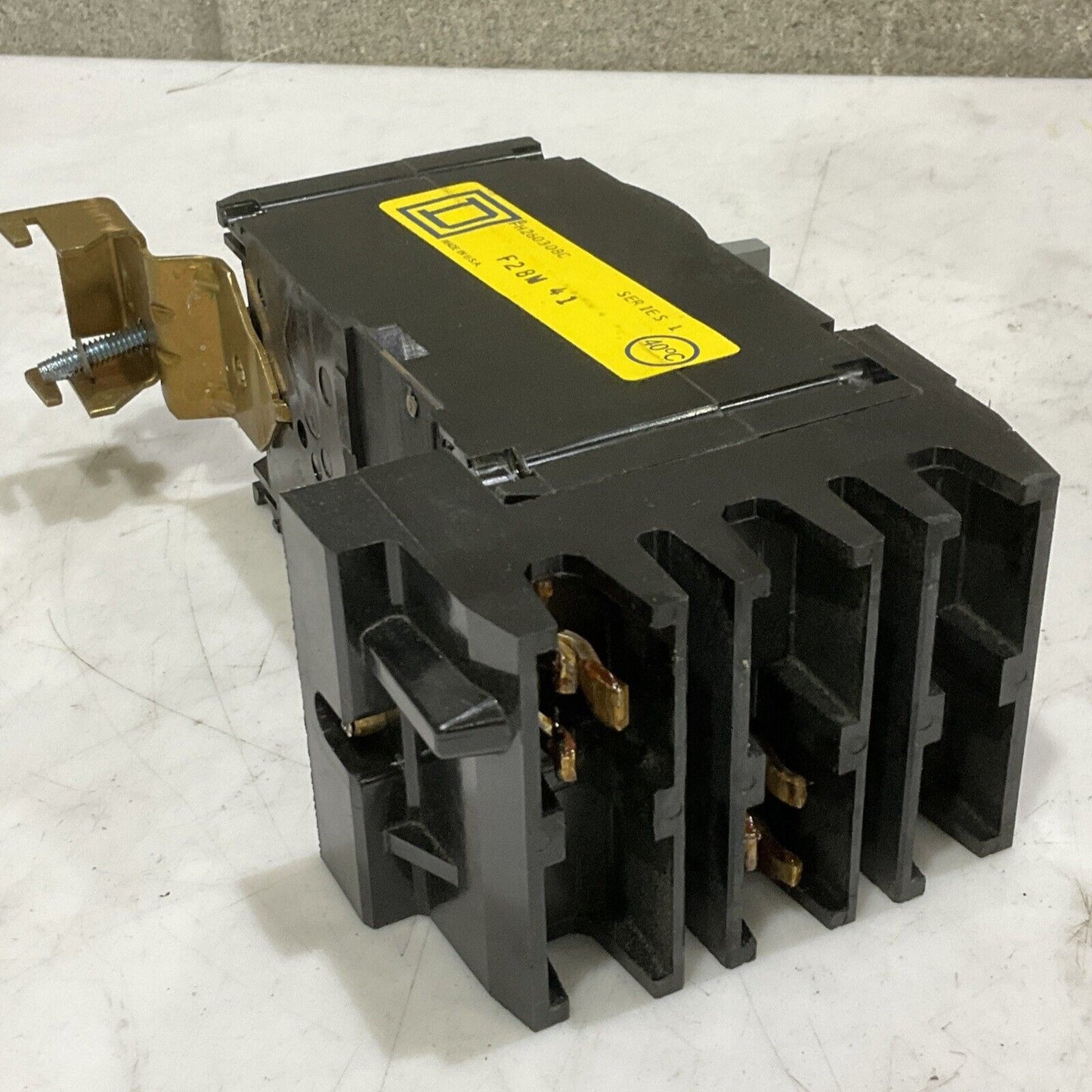 SQUARE D FH-26030BC CIRCUIT BREAKER I-75,000 I-LINE 600AC 250DC 2P 30AMP 373