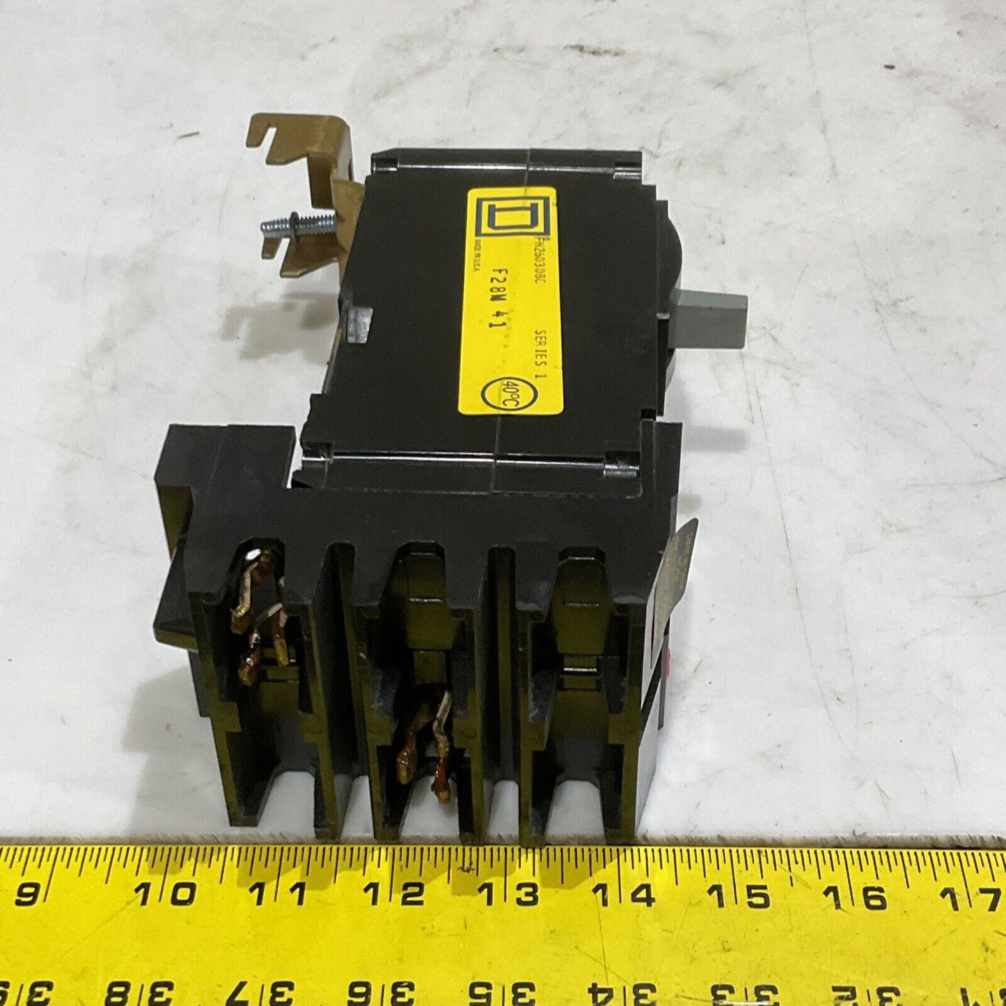 SQUARE D FH-26030BC CIRCUIT BREAKER I-75,000 I-LINE 600AC 250DC 2P 30AMP 373