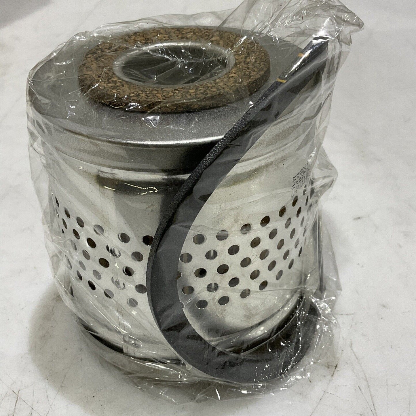 CARQUEST 86061 P533061 FUEL FILTER ELEMENT LOT OF 6 373