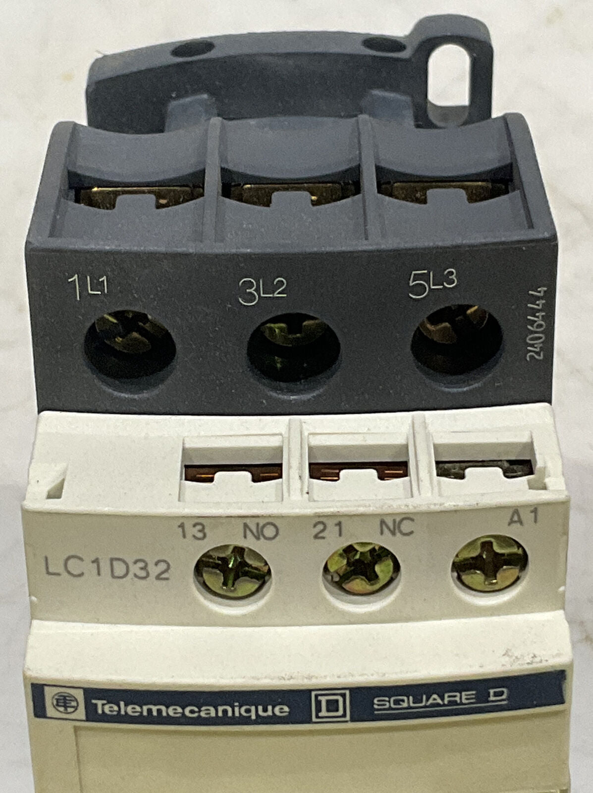SQUARE D LC1D32 CONTACTOR 881