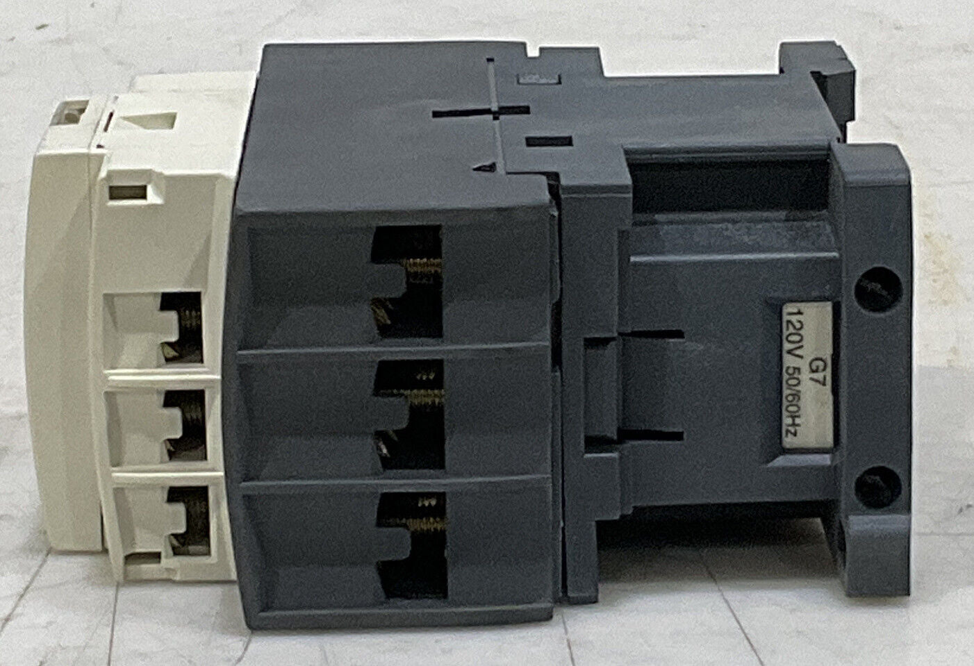 SQUARE D LC1D32 CONTACTOR 881