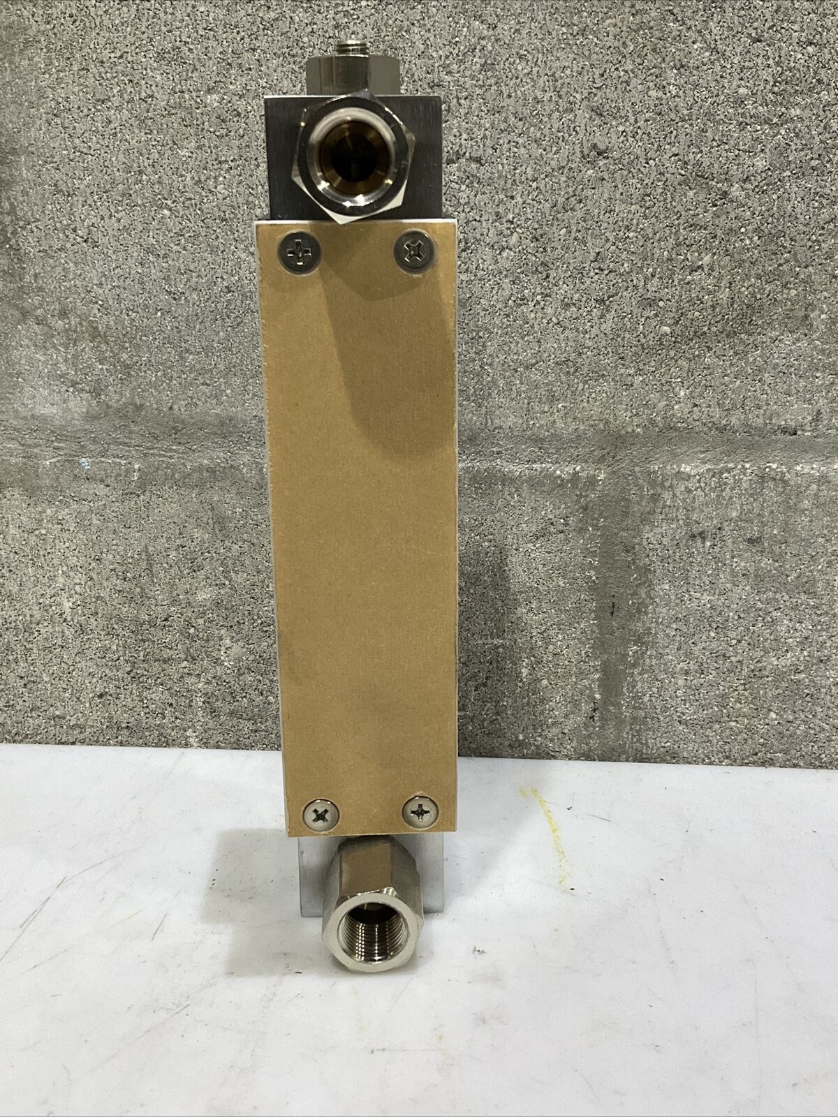 BROOKS 1358E1B1DA1D1A SHO-RATE FLOWMETER 200 PSIG 250 F 373