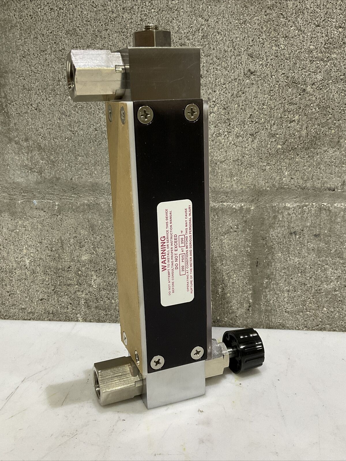 BROOKS 1358E1B1DA1D1A SHO-RATE FLOWMETER 200 PSIG 250 F 373