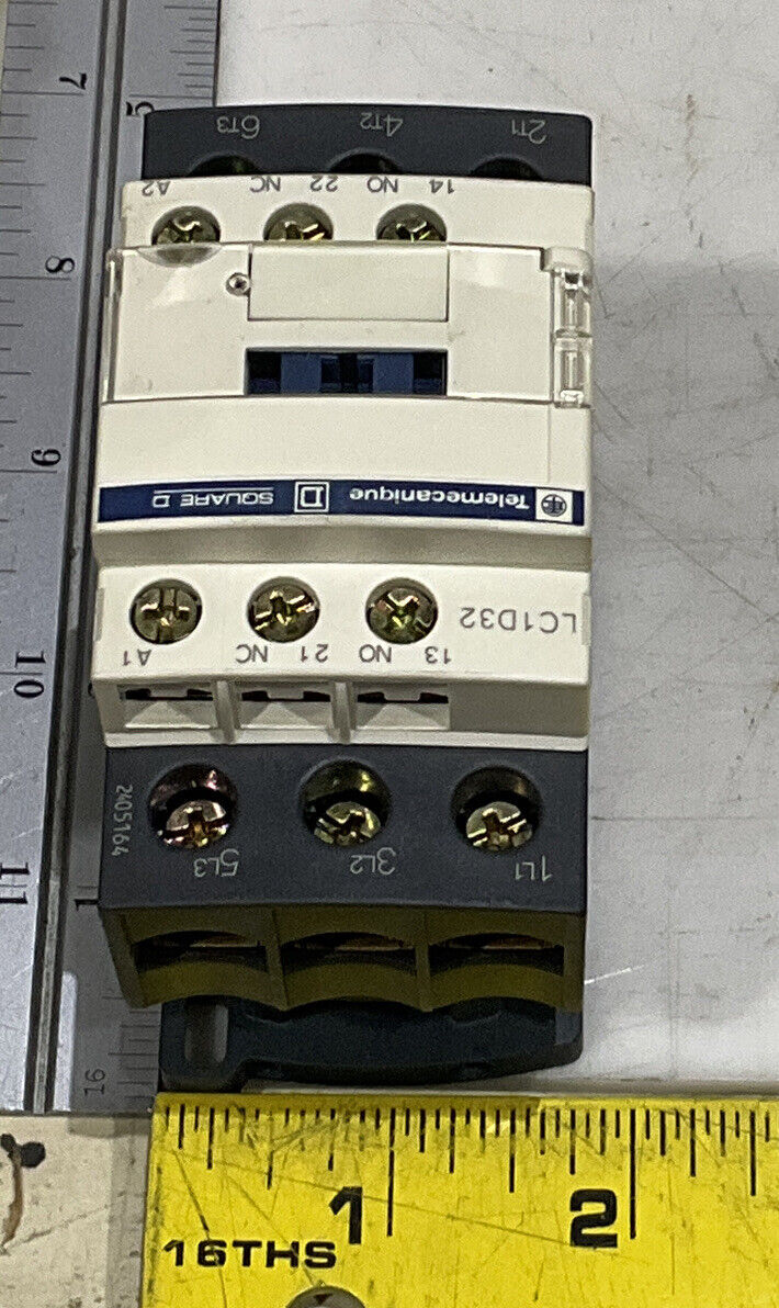 SQUARE D 3DY52 CONTACTOR LC1D32 881