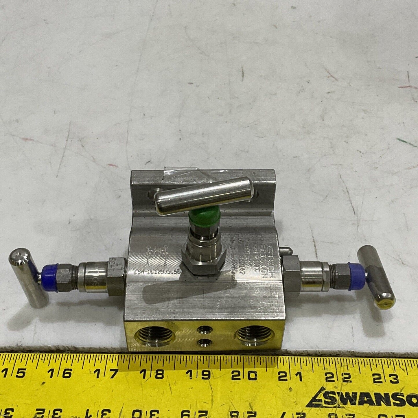 SWAGELOK P3/TTLXX-F A13147 C5A-0C18939.56 VALVE PIPE MANIFOLD 3” 373