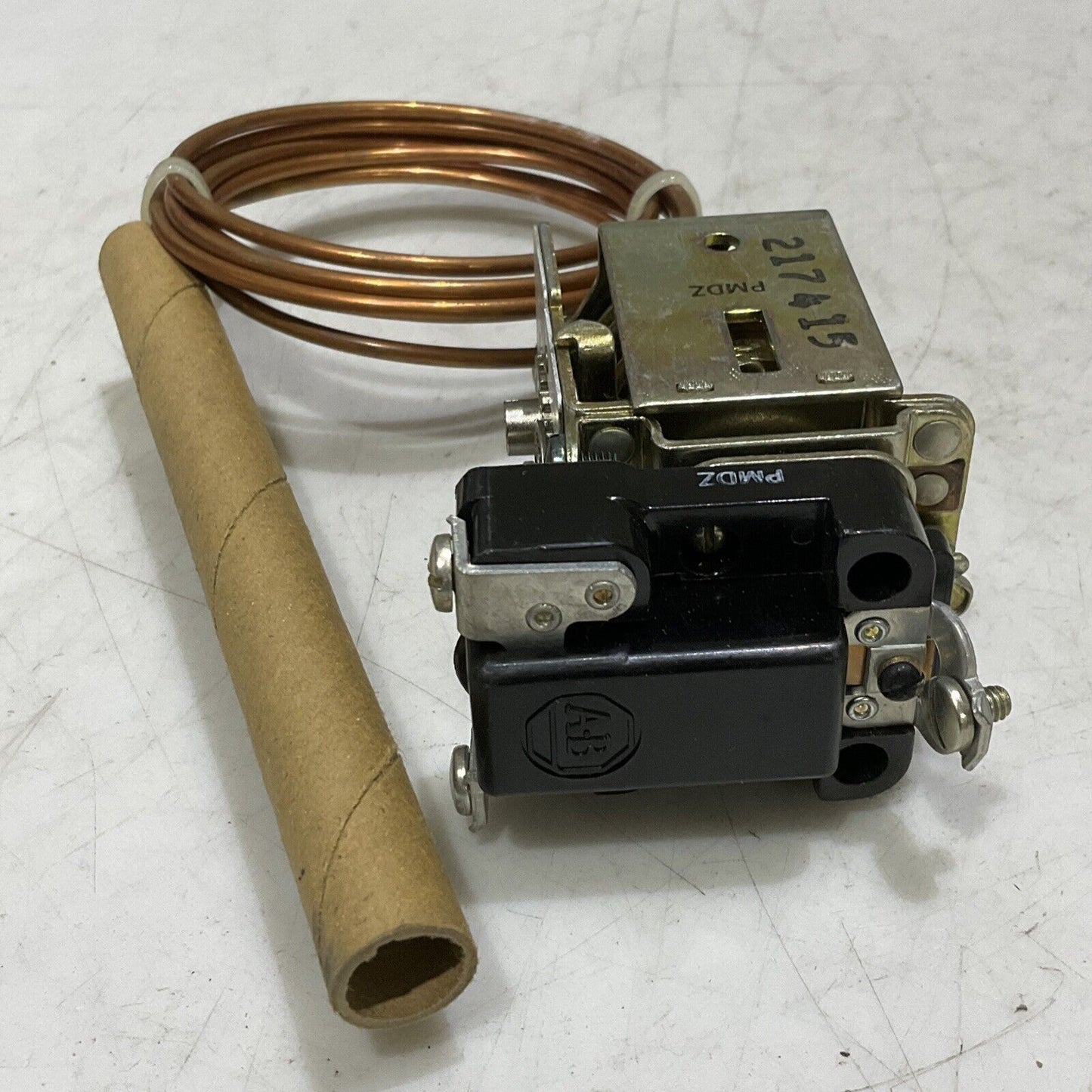 ALLEN-BRADLEY 837-A5 TEMPERATURE SWITCH 130-200 DEG F 373