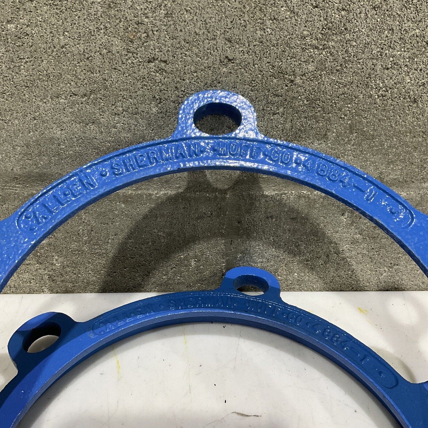 ALLEN SHERMAN HOFF 4884-1 CAST IRON FOLLOWER LOT OF 2 373