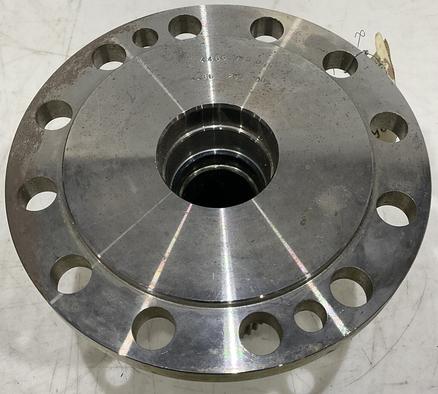 TUG 4466 253 005 4466 353 068 STEERING HUB 881