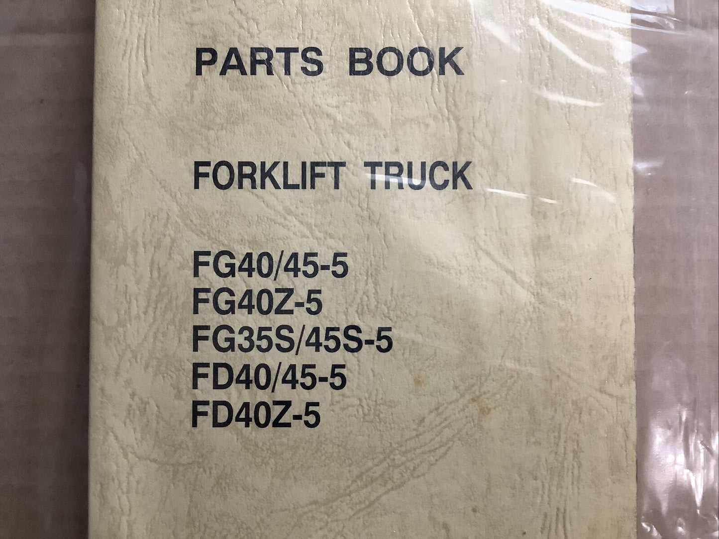 KOMATSU PEC05C1-01 FORKLIFT TRUCK PARTS BOOK B303