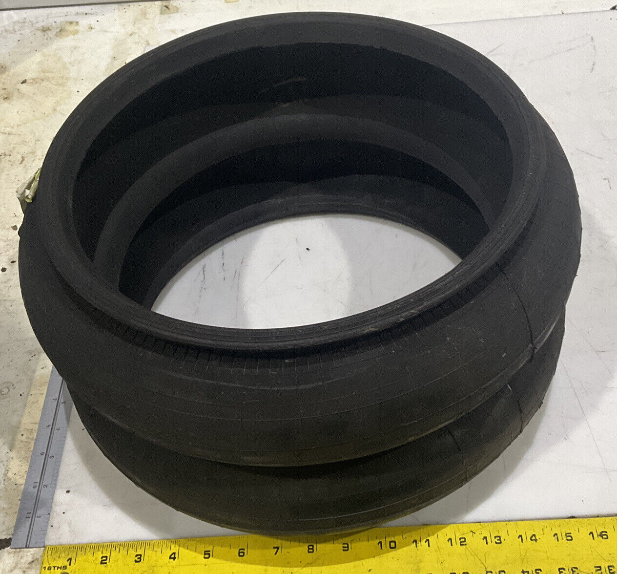 FIRESTONE INDUSTRIES W01-358-7925 RUBBER AIR SPRING 881