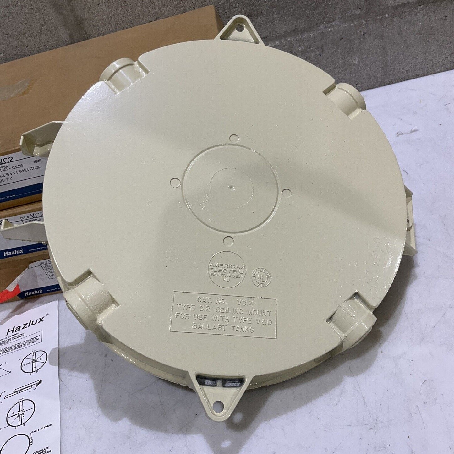 HAZLUX VC2 068-11-140 CEILING MOUNT OUTLET BOX 3/4” FOR V&D SERIES LOT OF 3 373