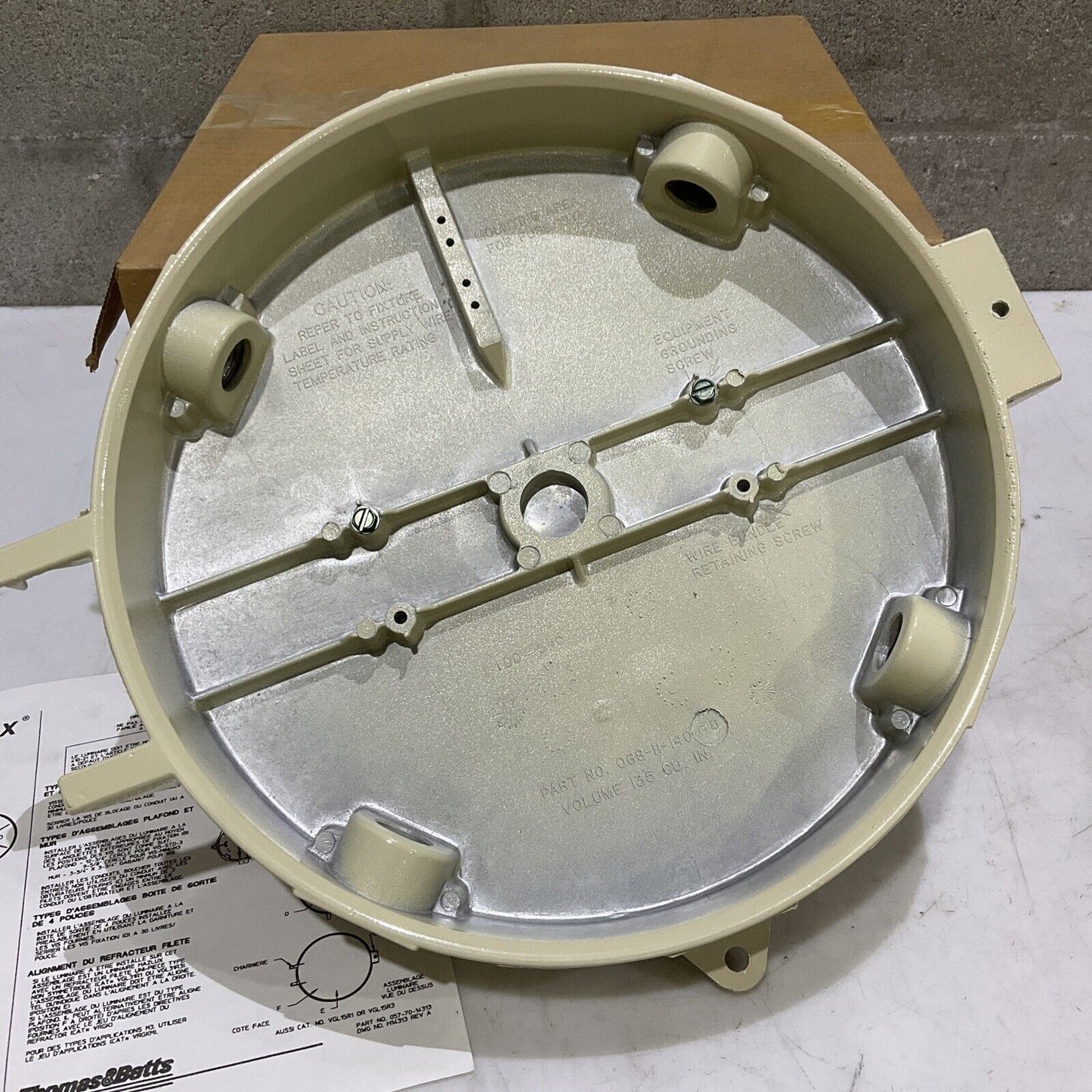 HAZLUX VC2 068-11-140 CEILING MOUNT OUTLET BOX 3/4” FOR V&D SERIES LOT OF 3 373