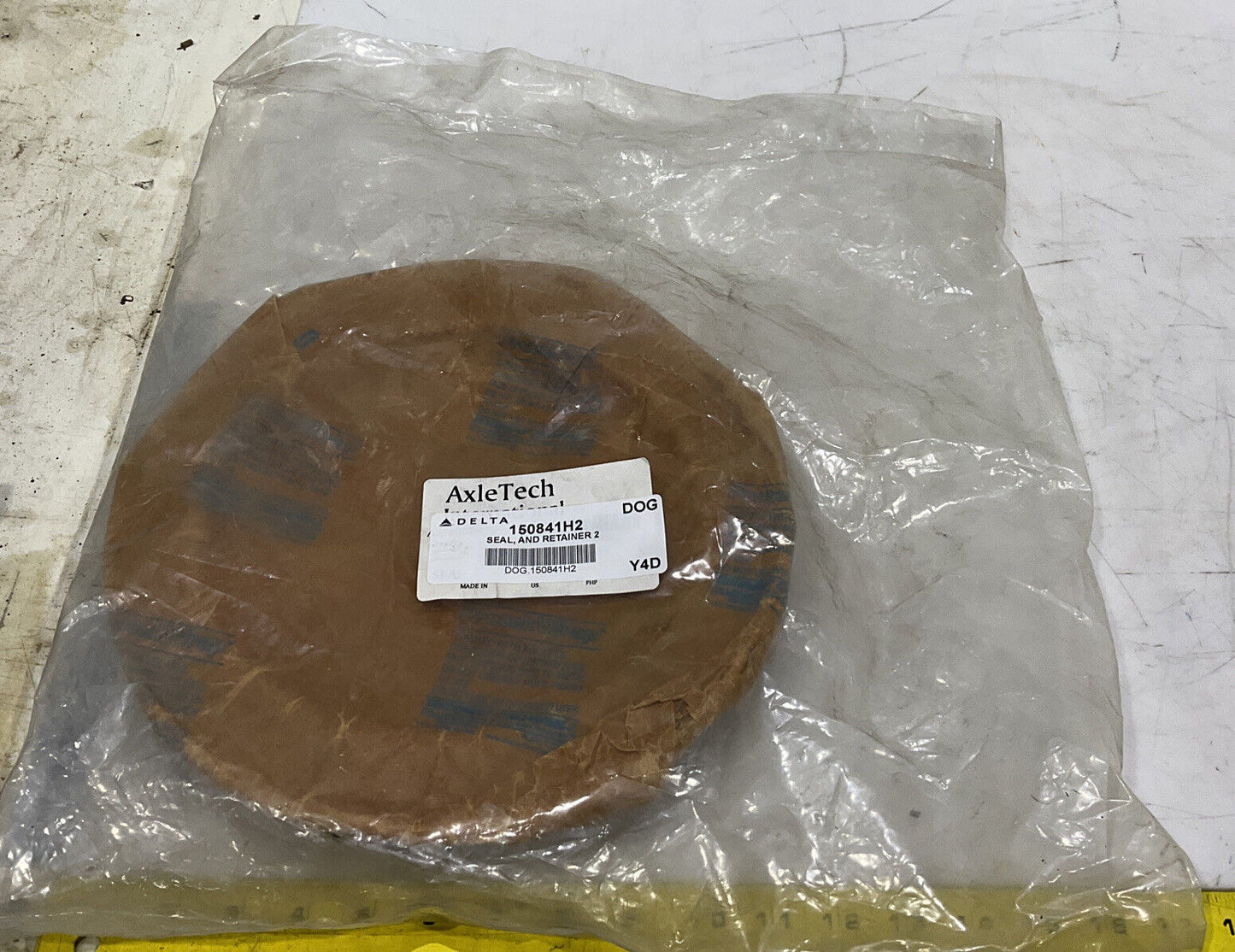 AXLETECH 150841H2 SEAL AND RETAINER 881