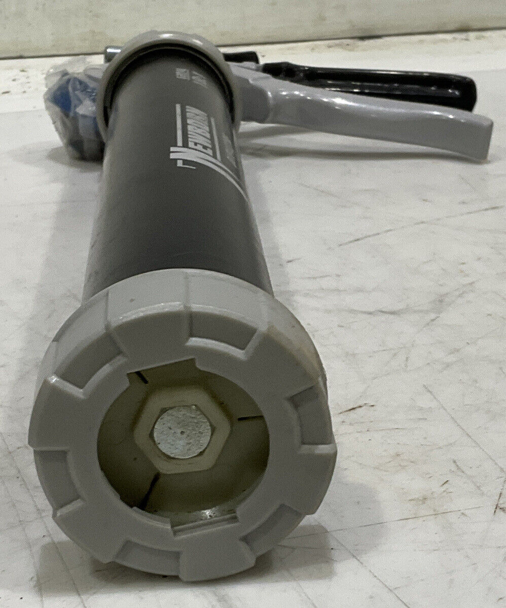 NEWBORN DURACORE 620AL 18:1 CAULK GUN 881