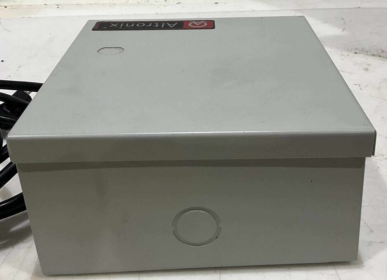 ALPHA OMEGA ALTRONIX AL175UL ACCESS CONTROL POWER SUPPLY/CHARGER 881