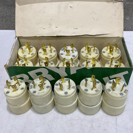 BRYANT 70520-NP WHITE LOCKING NYLON ATTACHMENT PLUG 2P 3W 20A 125V LOT OF 15 373