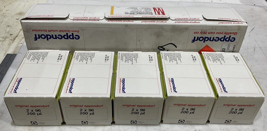 EPPENDORF 2249042-7 PIPETTE TIPS LOT OF 960 373