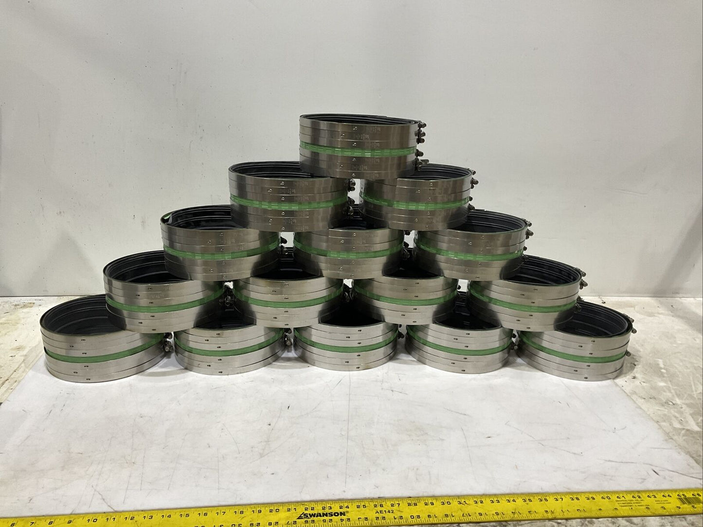 PROFLO PFNHHHGCX 8” HEAVY DUTY NO-HUB COUPLINGS LOT OF 15 373