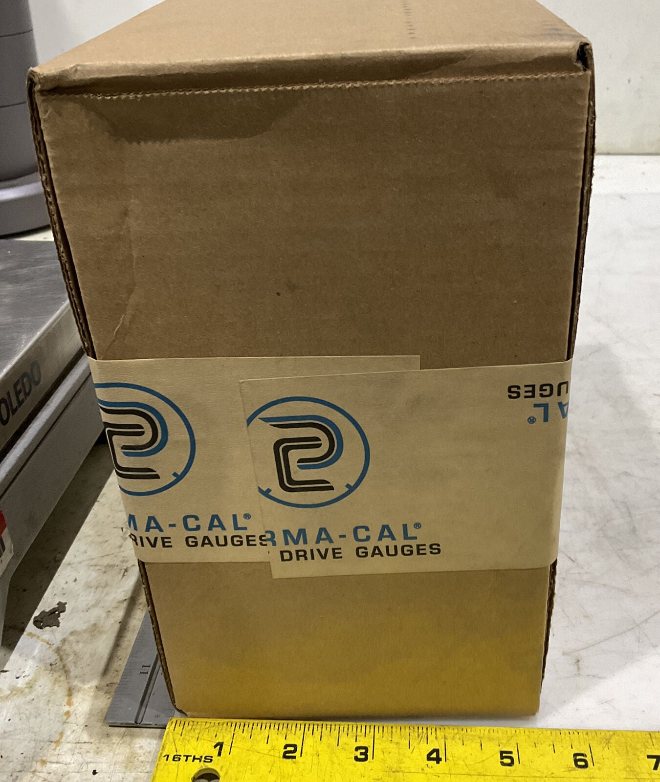 PERMA-CAL INDUSTRIES 121NIB06A21 DIAL INDICATING 4 1/2” PRESSURE GAUGE 373