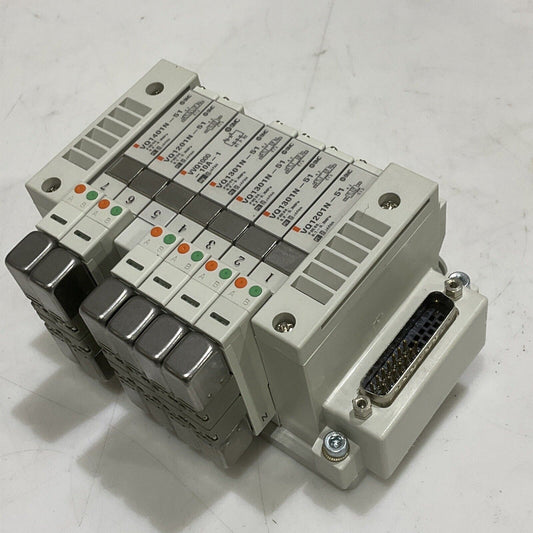 SMC VV5Q11-07-DAL01092 164K881G01 SOLENOID VALVE MANIFOLD 7 STATION 373