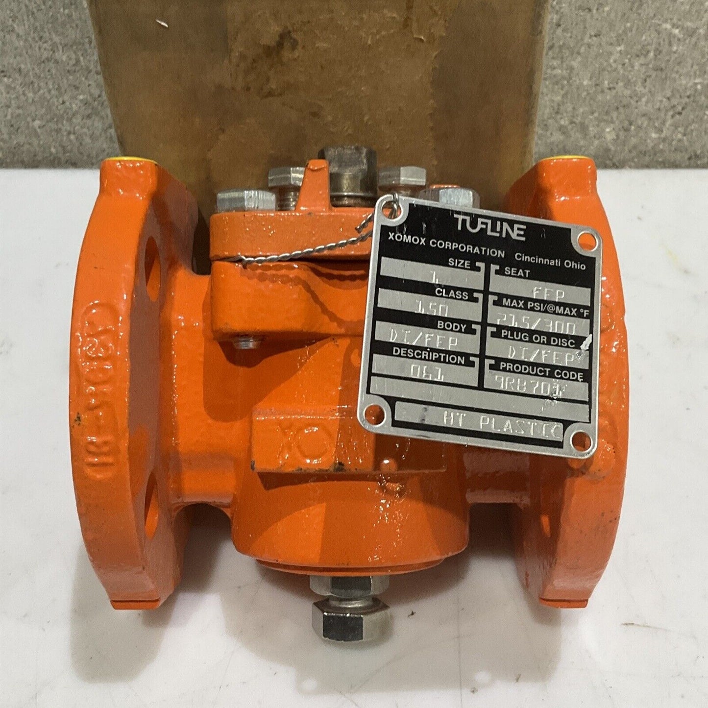 TUFLINE XOMOX 9RB701 PLUG VALVE 2-WAY SIZE 1" CLASS 150 SEAT FEP 215/300PSI 373