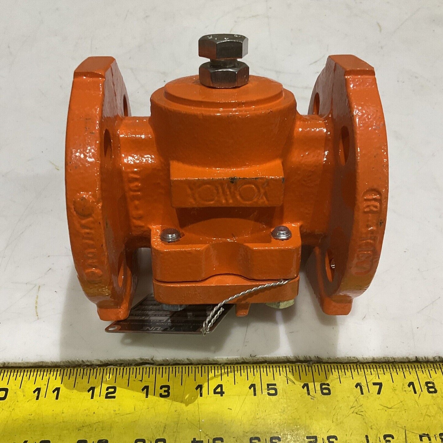 TUFLINE XOMOX 9RB701 PLUG VALVE 2-WAY SIZE 1" CLASS 150 SEAT FEP 215/300PSI 373