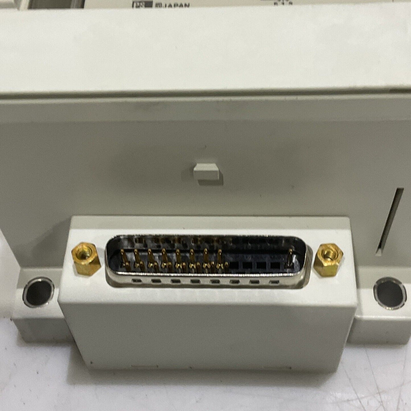 SMC VV5Q21-08-DAN00043 SOLENOID VALVE MANIFOLD 8 STATION U3S