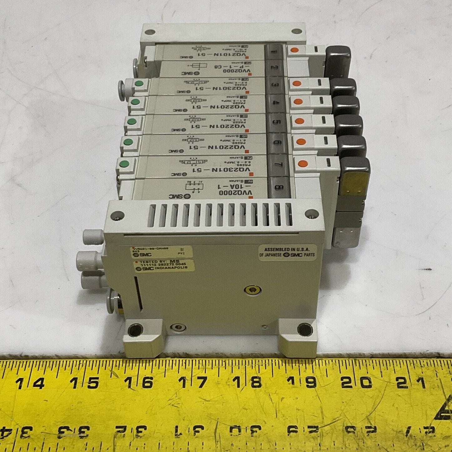 SMC VV5Q21-08-DAN00043 SOLENOID VALVE MANIFOLD 8 STATION U3S