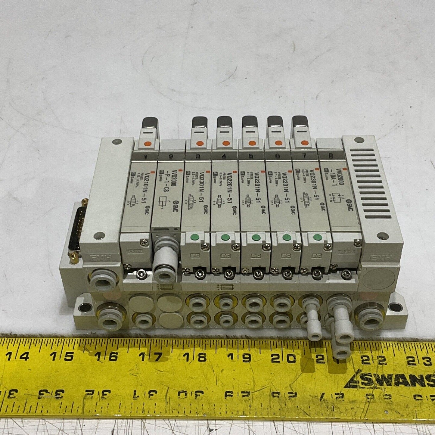 SMC VV5Q21-08-DAN00043 SOLENOID VALVE MANIFOLD 8 STATION U3S