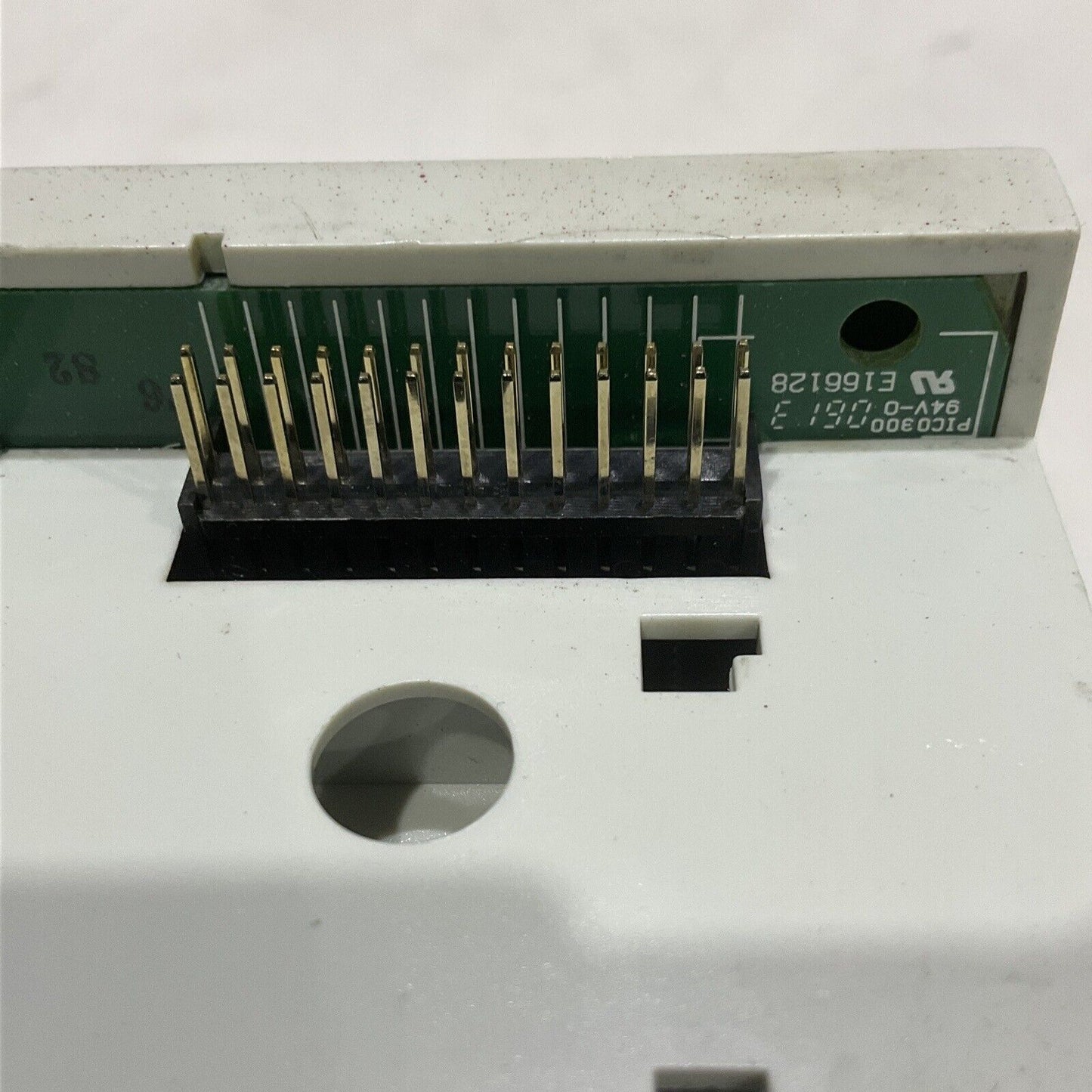LENZE EPL 10200 XX DRIVE PLC CONTROLLER 24V 4.2A 3A D-31855 U3S