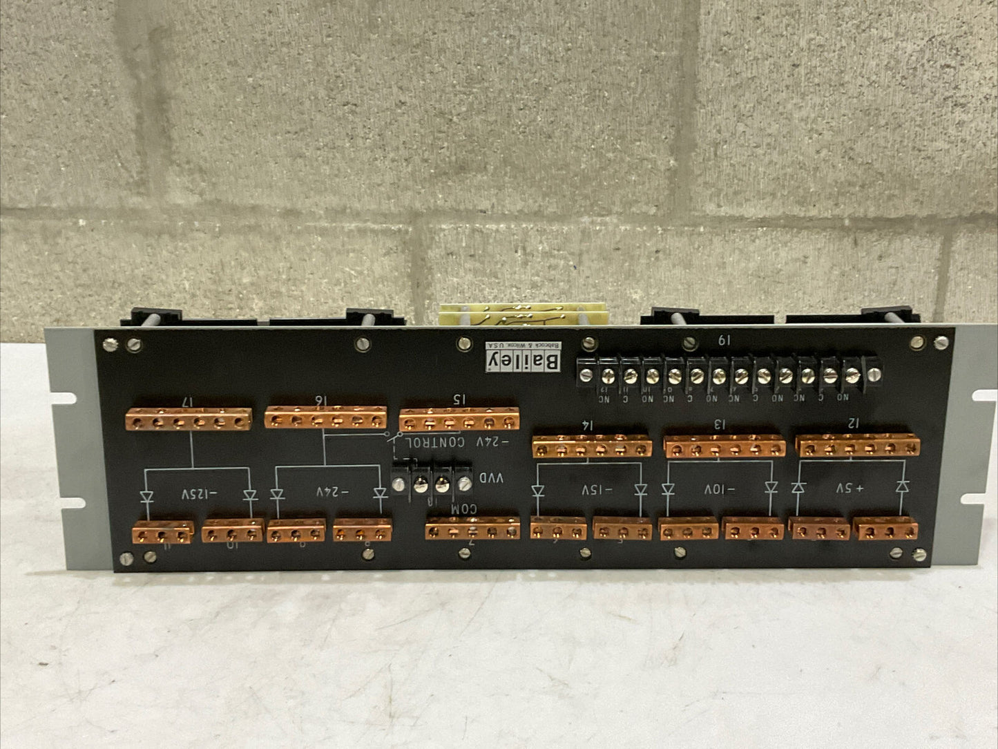 BAILEY 6626833A1 189799 POWER 373