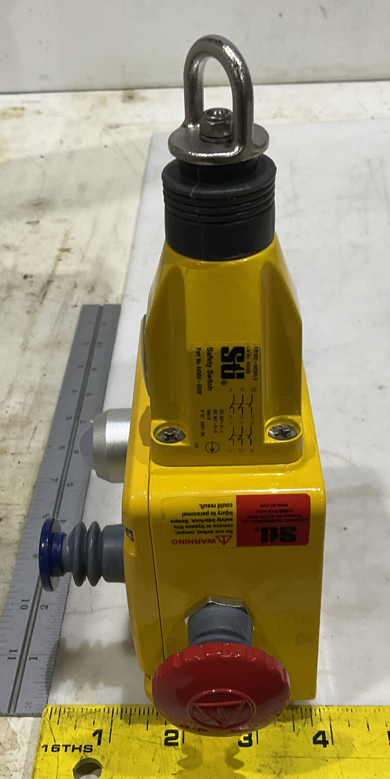 STI 44506-6520 ER1022-042NELR SAFETY SWITCH U3S
