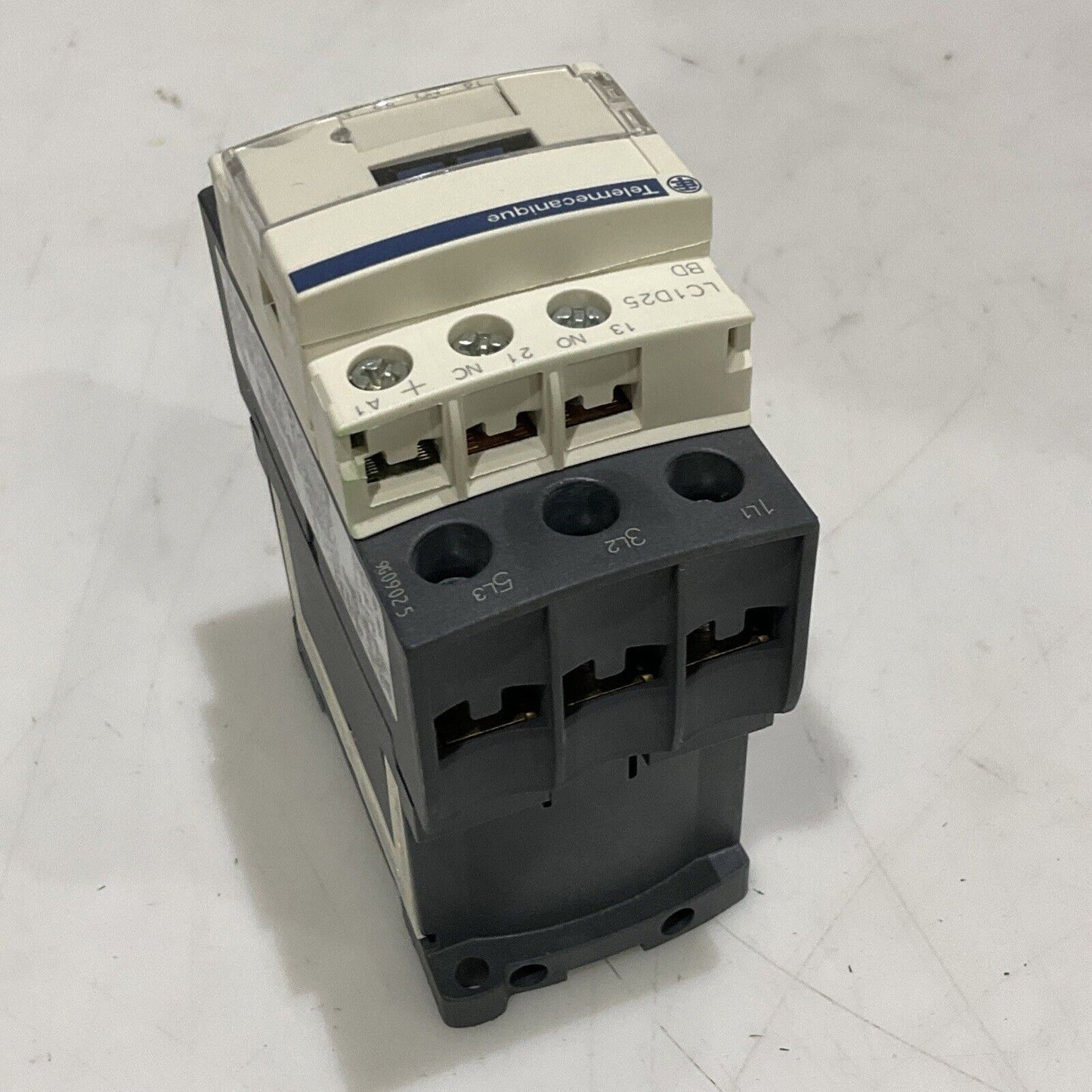 SCHNEIDER ELECTRIC LC1D25 LAD4TBDL CONTACTOR 24V U3S