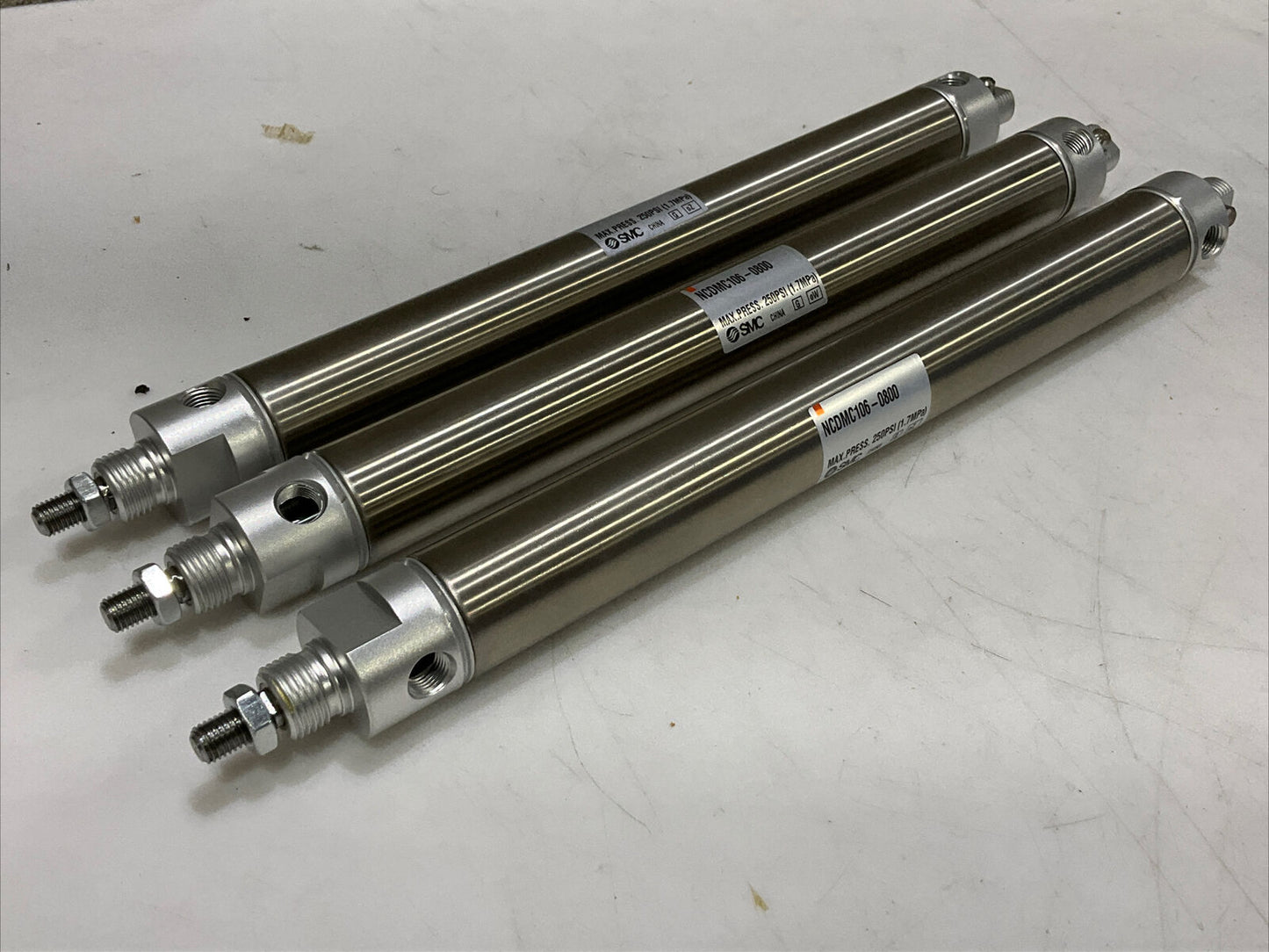 SMC NCDMC106-0800 AIR CYLINDER 250 PSI (1.7 MPA) LOT OF 3 U3S